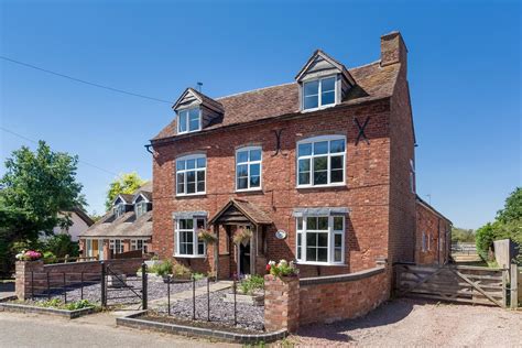 Detached House For Sale With 6 Bedrooms Broadway Lane Fladbury Fine