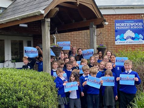 PRIMARY SCHOOL IN NORTHWOOD CELEBRATES GOOD OFSTED RATING - Island Echo ...