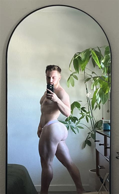 Booty On Twitter Friday Is All About Malebootyselfie But Our Way