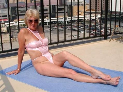 Thong Bikini Mature Older Woman Ehotpics