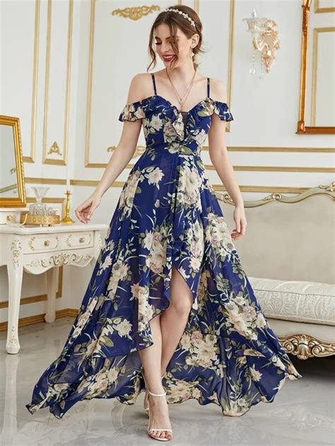 Vestido Con Estampado Floral De Hombros Descubiertos Azul