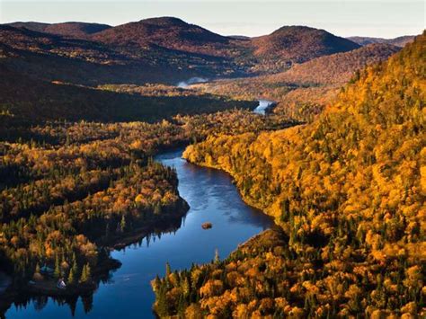 Parc National Jacques Cartier Automne Credit Sepaq Luc Rousseau