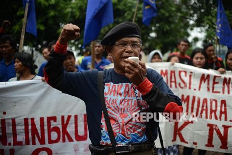 Nelayan Desak Klhk Cabut Izin Reklamasi Teluk Jakarta Republika Online