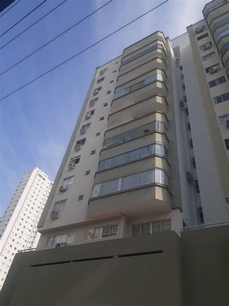 Apartamento na Rua Julieta Lins 360 Pioneiros em Balneário Camboriú