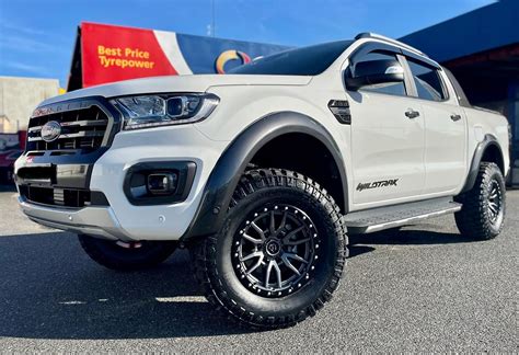 Ford Ranger White Fuel Off Road Rebel 6 D680 Wheel Front