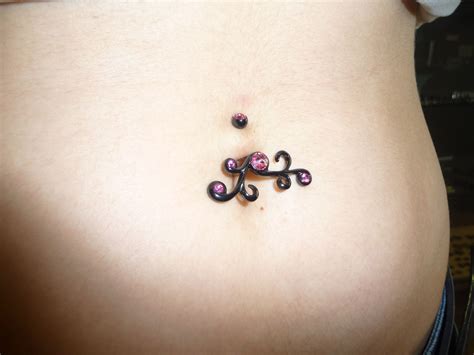 Style Piercing De Nombril Noir Avec Strass Piercings Nombril Piercing Nombril