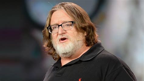 valve boss gabe newell  personally delivering steam decks