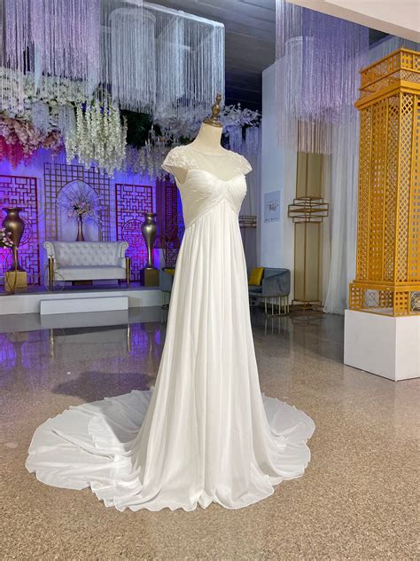 Vestido De Novia Escote Corazón Corte Imperio Con Encaje y Cola – Mi