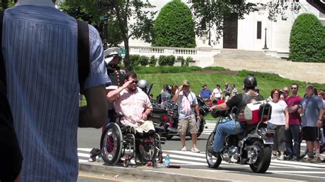 Marine And Wounded Veteran Salute During Rolling Thunder Youtube