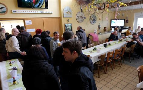 Zahlreiche Besucher freuten sich über viele Ostereier beim