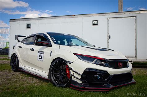 Championship White Honda Civic Type R At Import Face Off In Rockford