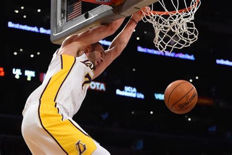 Lakers News: Larry Nance Jr. Named 2018 Slam Dunk Contest Participant