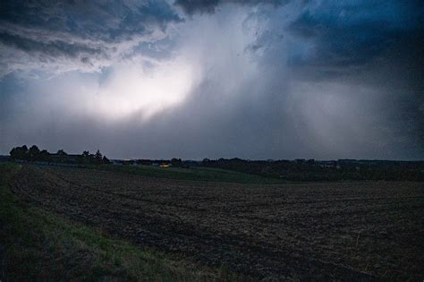 Wetter Warnung Abends Gewitter Starkregen Hagel Und Orkanböen