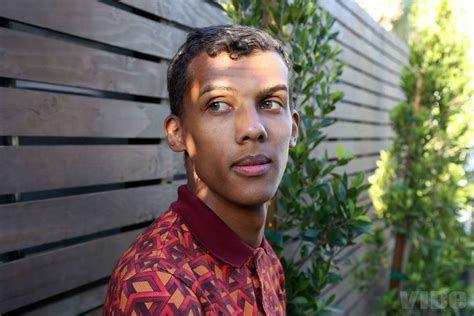 Stromae Le Chanteur Est Enfin De Retour Avec Un Nouveau Titre