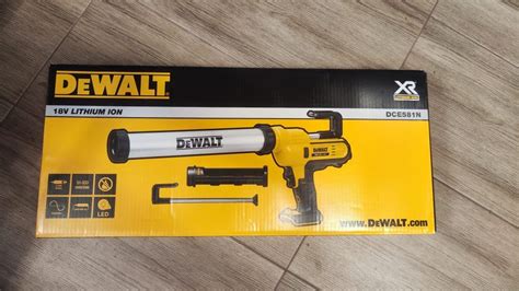 Pistolet Do Silikonu Wyciskacz Do Mas Dewalt Dce N S Upsk Olx Pl