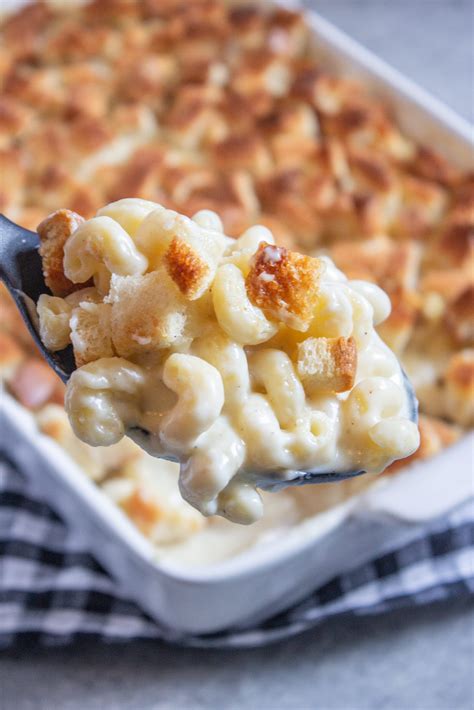 Smoked Gouda Mac and Cheese - Coco and Ash