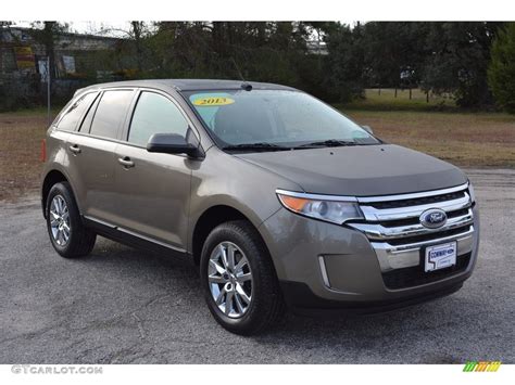 Mineral Gray Metallic Ford Edge Sel Awd Photo