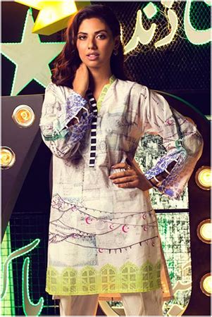 HOT AZADI SALES Fashion Lifestyle Blog Pakistani Fashion Blog SiddySays