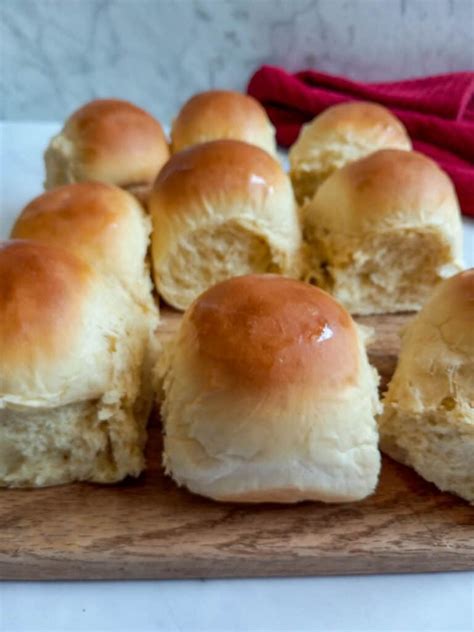 Amish Dinner Rolls Quick Yeast Rolls Amish Heritage