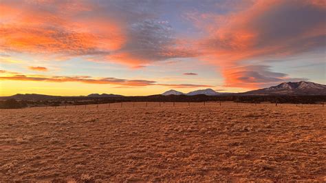 Huerfano Valley sunrise : r/Colorado