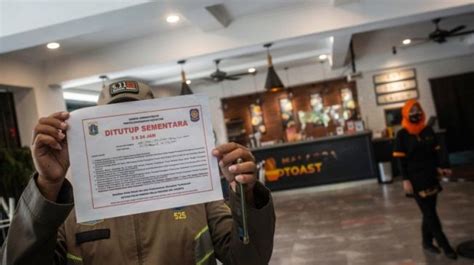 PPKM Diperpanjang Restoran Boleh Buka Waktu Makan Pengunjung Dibatasi