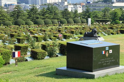 MH Korea Le cimetière des Nations unies