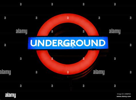 London Underground Logo High Resolution Stock Photography And Images