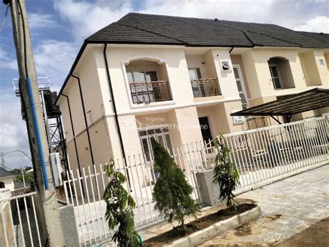 For Sale 4 Bedroom With Bq River Park Estate Along Airport Road