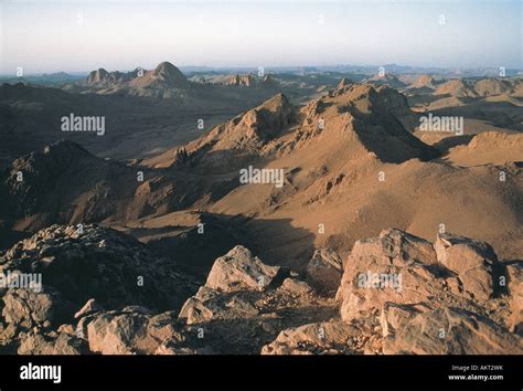 Ahaggar mountains hi-res stock photography and images - Alamy