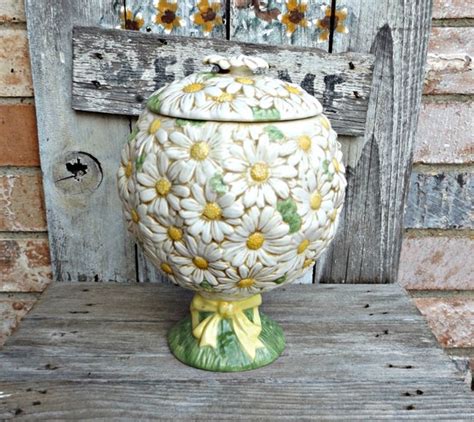 Vintage Metlox Poppytrail Sculptured Daisy Cookie Jar Vintage