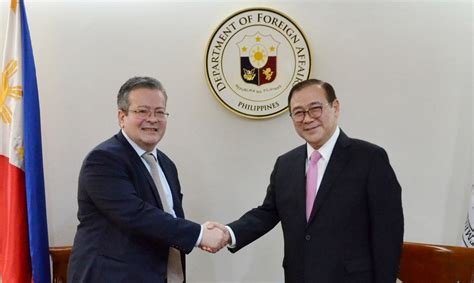 French Ambassador Pays Courtesy Call To Philippine Foreign Affairs La France Aux