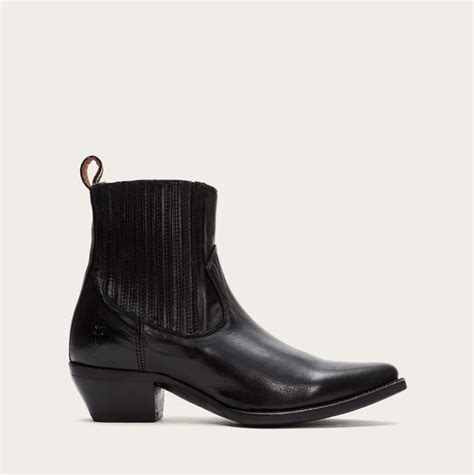 15 Best Chelsea Boots For Women In 2024