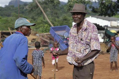 Ubuntu Photonews Southern Afrika S Elderly Population Abandoned Ubuntu Times