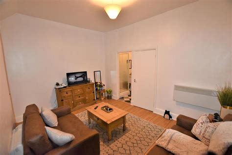 Bramley Road Leicester LE3 1 Bed Flat 600 Pcm 138 Pw