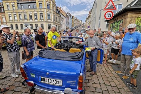 Täve Schur zu Gast in Meerane Im blauen Trabant Steile Wand hinauf