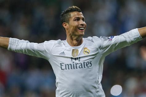 soccer blog  ronaldo record