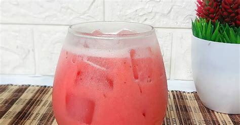 Resep Jus Strawberry Susu Oleh Ismy Maulidasary Cookpad