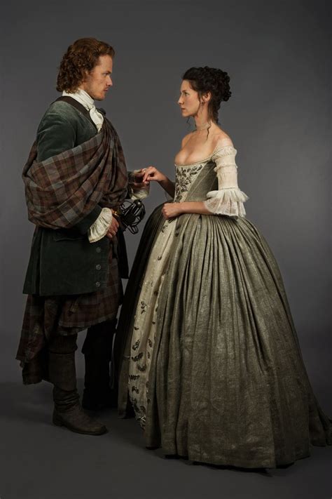 Outlander The Wedding Of Claire And Jamie Outlander Costumes