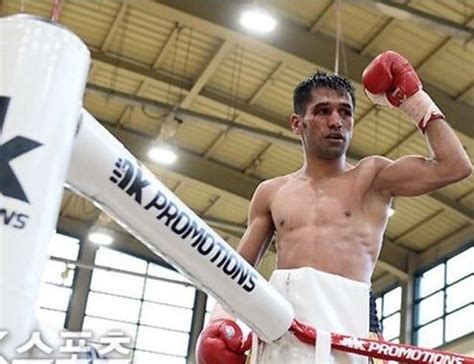 Waseem Becomes First Pakistani Boxer To Top Wbcs Monthly Ranking