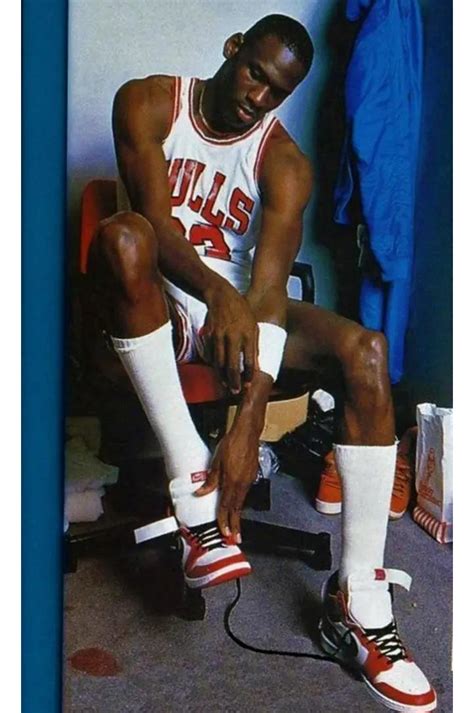 Michael Jordan in 1984 : r/OldSchoolCool