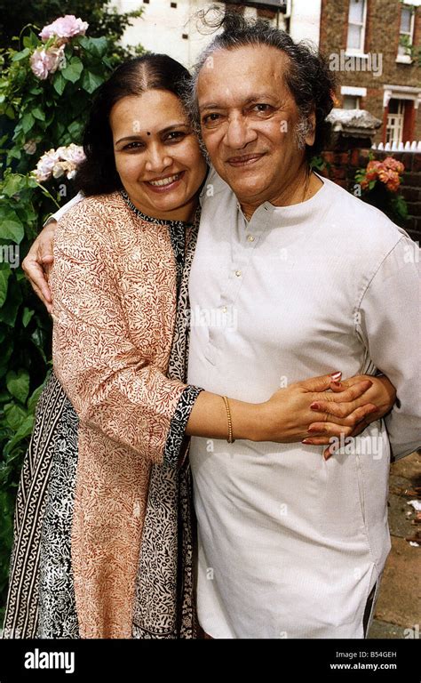 Ravi Shankar Sitar Maestro With His Wife June Stock Photo Alamy