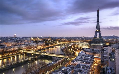 Paris Tours - The Savvy Traveler