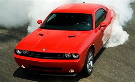 Dodge Challenger SE 253 PS specs, performance data - FastestLaps.com