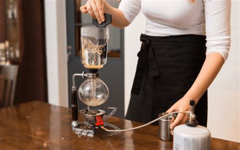 Siphon Coffee: The Clean and Rich Flavor of a unique brewing process