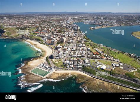 Newcastle beach hi-res stock photography and images - Alamy