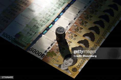 Korean Money Coins Photos and Premium High Res Pictures - Getty Images