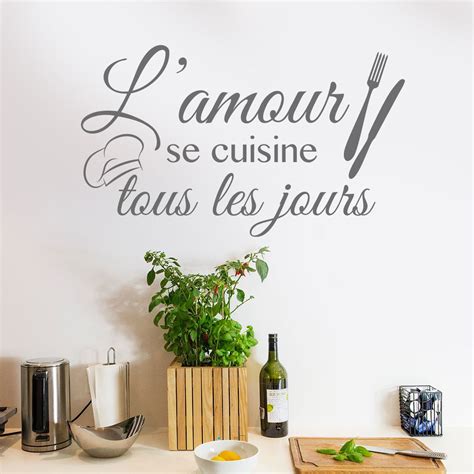 L Amour Se Cuisine Tous Les Jours Stickers Muraux Citation Cuisine