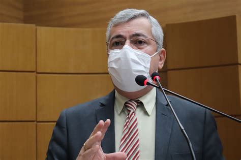 Iran Barbosa defende que o Brasil já provou como reduzir a fome e a