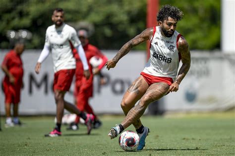 Treinando Forte De Olho Na Semifinal Do Carioca Flamengo Realiza