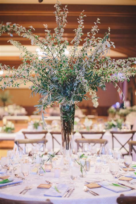 29 Tall Centerpieces That Will Take Your Reception Tables To New Heights Martha Stewart Weddings